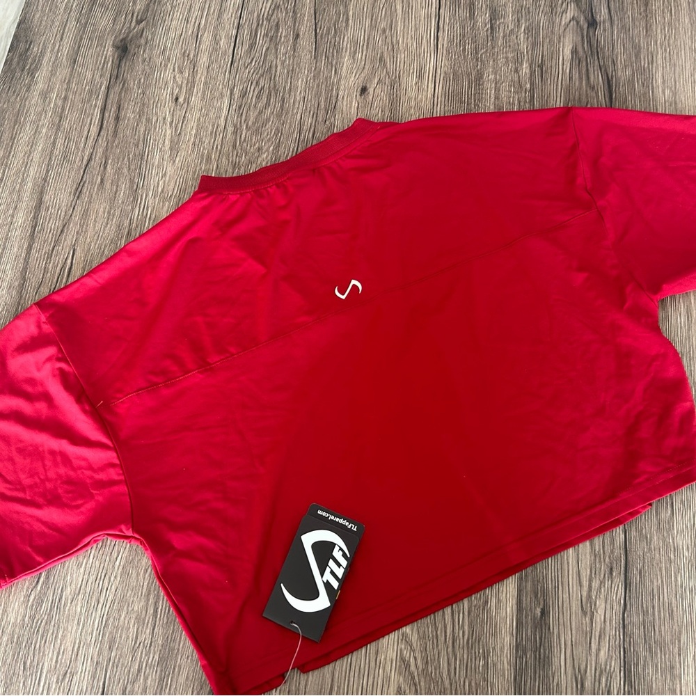 Red V-Neck T-Shirts exercise crop top